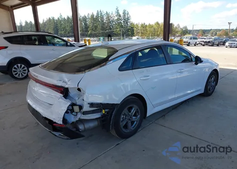 2024 Kia K5 Lxs z USA, uszkodzony, nr VIN 5XXG14J26RG251748